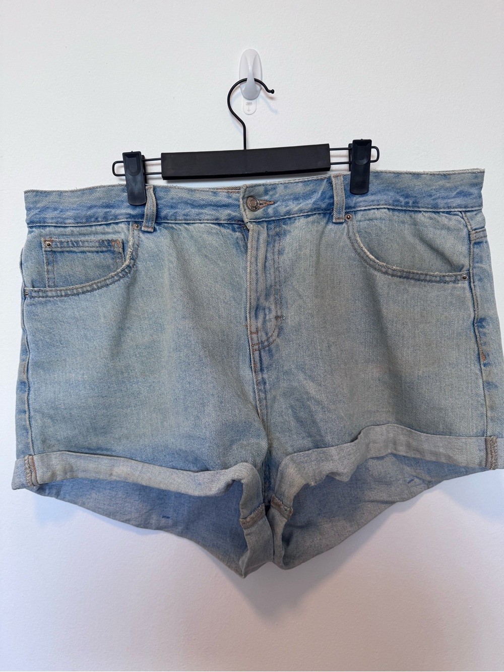 Denim&Co Light Blue Rolled Hem Jean Shorts